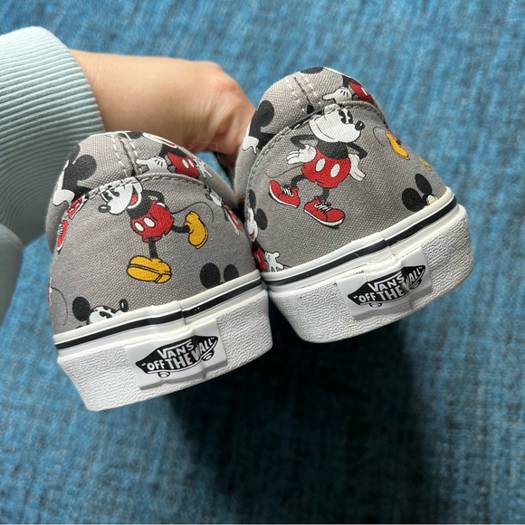 RARE Vans x Disney Mickey Mouse Classic Slip On Sneakers Limited Edition - Picture 8 of 10
